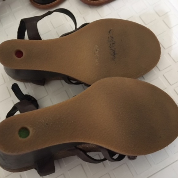 Gently used Kickers leather wedge heals size 6 - Picture 5 of 5